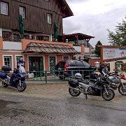 Regnerischer Start in Tauplitz : !Moped-Touren, 2017.4-Laender, 2017.4-Länder, Europa, Europe, Max-Planck-Schule, Moped-Touren, Norbert Brüchle, Steiermark, Tauplitz, Ulrich Kossack, Werner Probst, Österreich