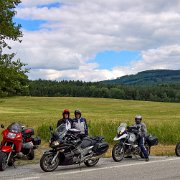 Technische Pause an der L166 : !Moped-Touren, 2017.4-Laender, 2017.4-Länder, Europa, Europe, Gerd Kossack, Max-Planck-Schule, Moped-Touren, Norbert Brüchle, Smědeč, Tschechien, Ulrich Kossack, Werner Probst